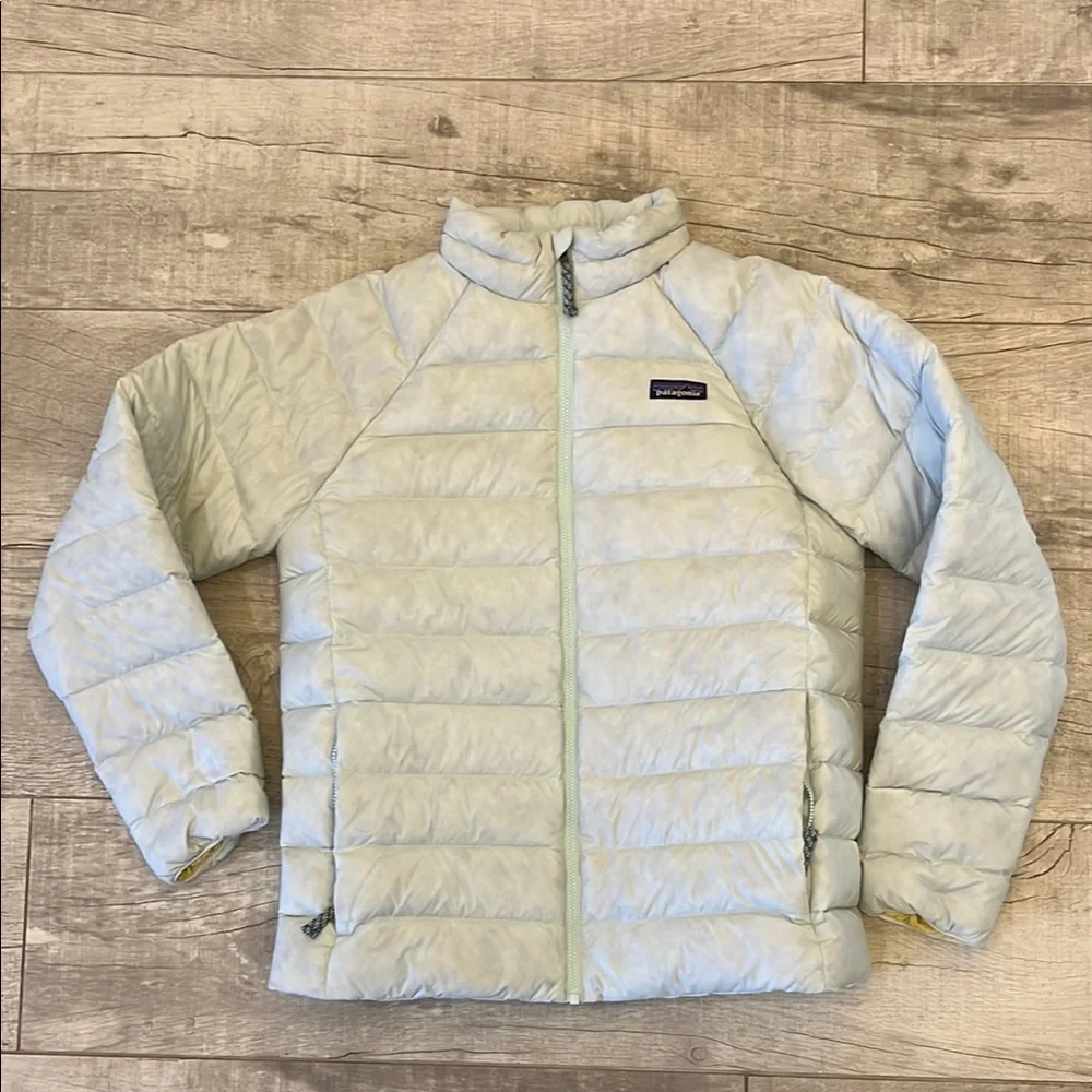 Patagonia girls down